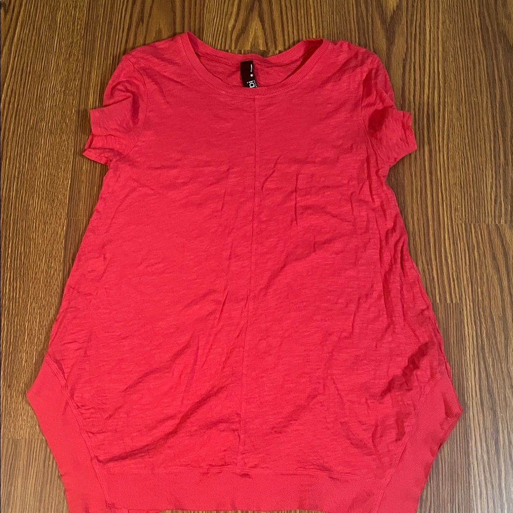 BOBI of Los Angeles. Scarlet Tee like new. Size medium